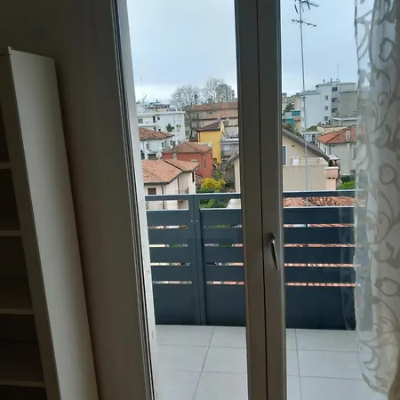 Venice Next Door מסטרה